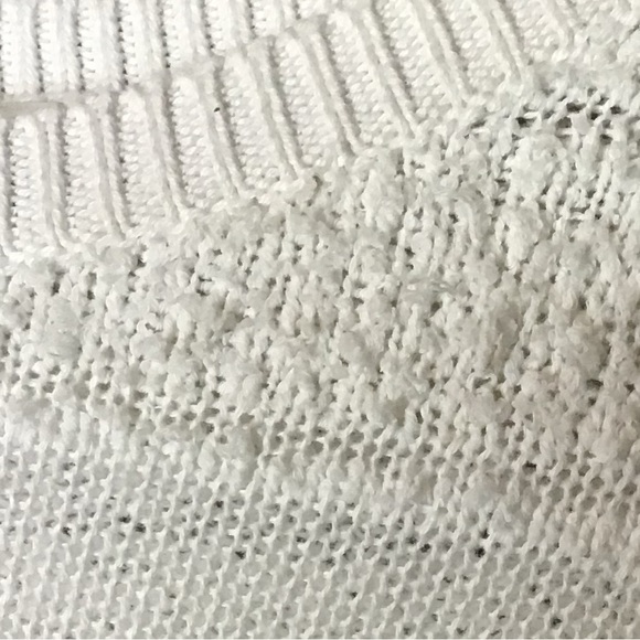 Ann Taylor Loft White Textured Stripe Long Sleeve Sweater Medium MP Petite - Picture 3 of 6